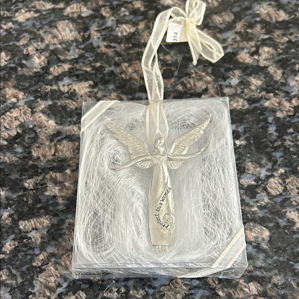 SERENITY PROTECT THIS WOMAN MINI ORNAMENT/PIN NWT